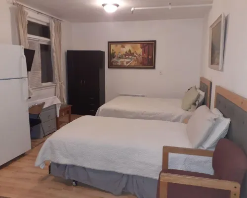 Chameleon Hotel Hotels in Castlegar