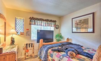 Gorgeous Oakhurst Retreat w/ Swimming Hole!