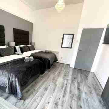 Reads Luxury Apartments Rooms