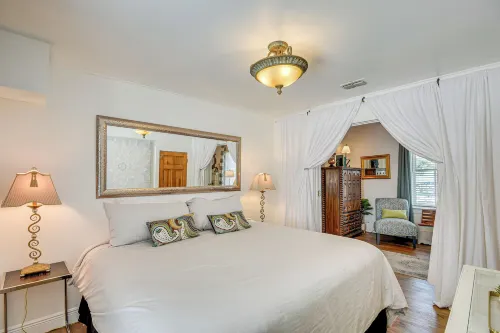 Sanford Home w/ Gas Grill: Walk to Historic Dtwn! - 3-Star