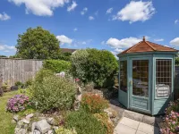 Nutwood Hotels in Charmouth