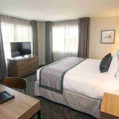 Shearwater Inn Rooms