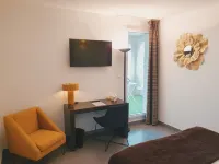 Patio de Violette Hotels in Uzes