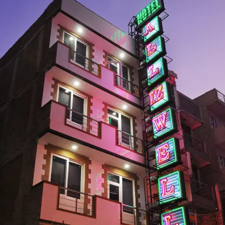 Hotel All Iz Well - Traveller Choice Award Winner 2025 Отели рядом с достопримечательностью «Рынок Садар-Базар»