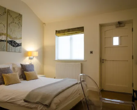 The Old House At Home Hotels in Chippenham
