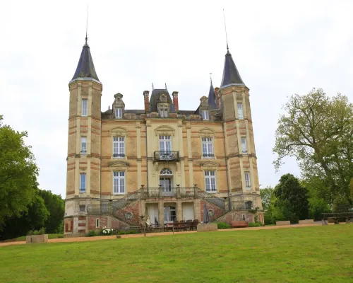 Chateau de la Moriniere Hôtels à : Andrezé
