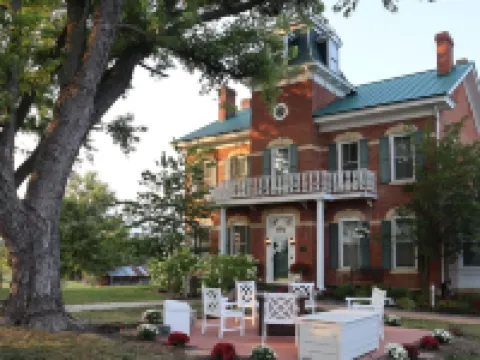 Cloran Mansion Bed & Breakfast Hotels in West Galena Township