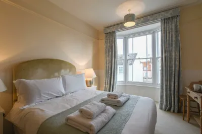 월턴 하우스, 사우스월드 호이스트 커버트 주변 호텔