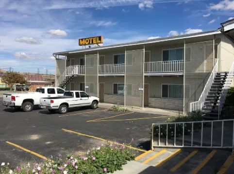 Umatilla Inn & Suites