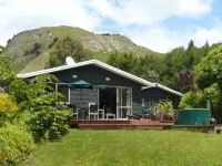 Haurata - High Country Retreat - Hostel - breakfast