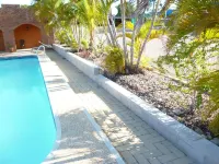 Castle Motor Lodge - Pools