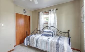 Walk to Park: Waterloo Home w/ Furnished Deck