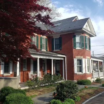 The Inn & Spa at Intercourse Village