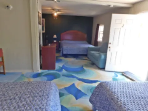 Little Shamrock Motel Hotels in Murfreesboro