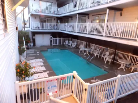 The Pelham Resort Motel