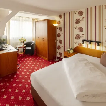 Hotel Berlin Отели рядом с достопримечательностью «Пробстхайда»