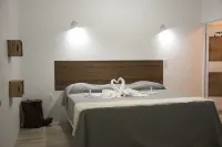 Hotel Karenina Hotels in San Isidro Monjas