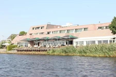 Hotel Zwartewater Отели в г. Blokzijl