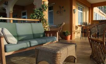 Villa Coral Guesthouse