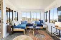 Twilight Terrace - Relax in Style 2 Bedroom Home by RedAwning Hotels in Joshua Tree