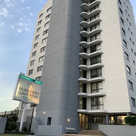 Burleigh Gardens Отели рядом с достопримечательностью «Берли-Хедз»