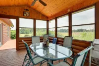 Pet-Friendly Vienna Cabin w/ Screened-in Porch! - 3-Star