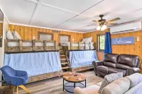Remodeled Cabin w/ Fire Pit on Norfork Lake! - Homestays