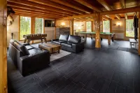 Red Cariboo Resort - 2-Star