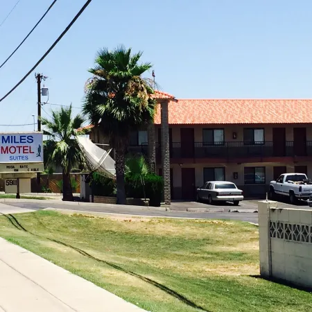 Miles Motel