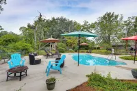Backyard Oasis w/ Pool: Sunny Sumter Studio! - 3-Star