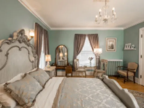 Ringling House Bed & Breakfast Hotels in Baraboo