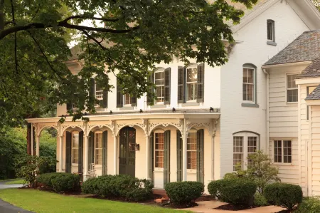 The Inn at Turkey Hill Отели в г. Скотт