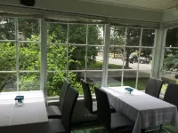 Seaway Manor B&B - breakfast