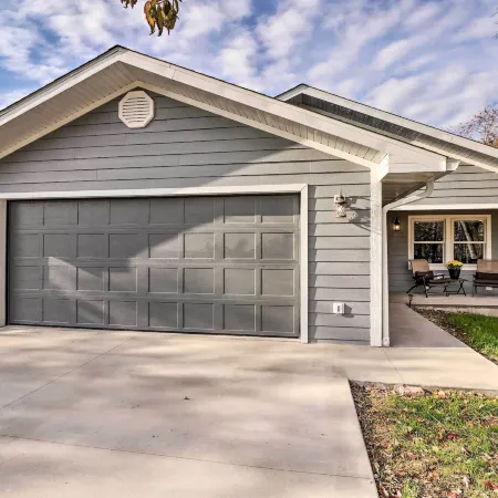 Newly Built Cotter Home, Great Fishing Nearby