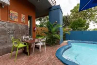 Woodpeckers Guest House - Swimmingpools