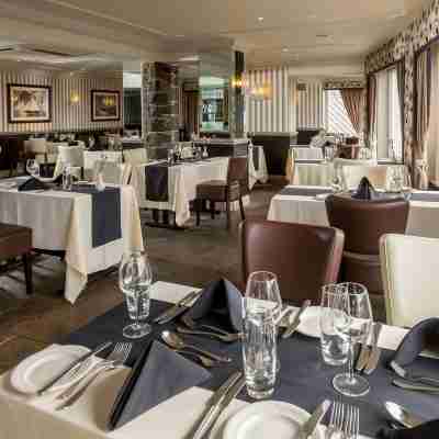 Cobo Bay Hotel Dining/Meeting Rooms