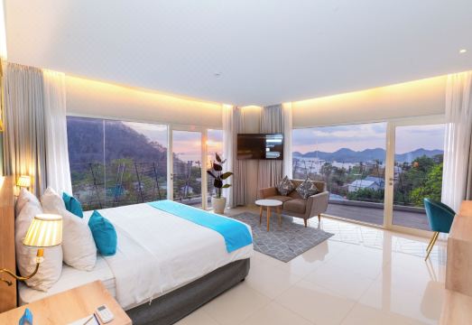 1. 자스고 호텔..