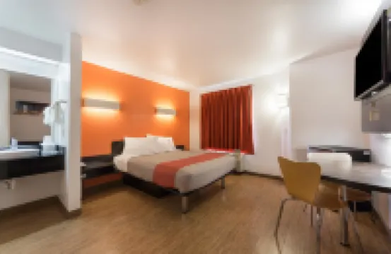 德克薩斯達拉斯 - 東北 6 號汽車旅館 達拉斯酒店