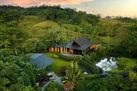 Ecolirios Hotel Boutique & Villas Hotels in Guacimo