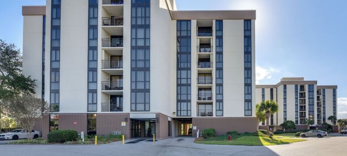 Airy Destin Condo w/ Pool - Walk to Private Beach! Hotels in Destin