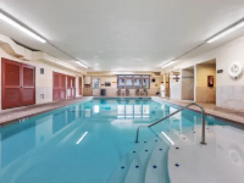 Tolovana Inn Hotels in Cannon Beach