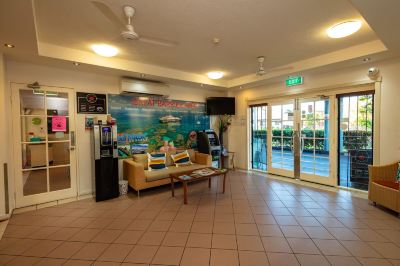 共有エリア ケアンズ クイーンズ コートの写真