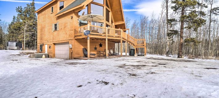22STR-00047 Fairplay Cabin w/ Deck on 3 Acres! Hotels in Park County