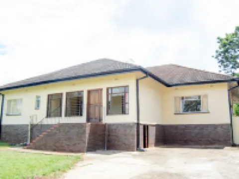 Royal Guest House Hotels in Harare