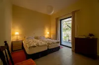 Hill House - 3-Star