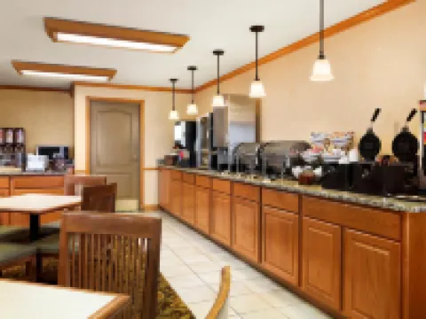 Country Inn & Suites by Radisson Kenosha - Pleasant Prairie Hotel di Kenosha