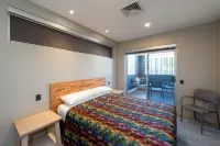 Laguna Serviced Apartments Hotels near Toowoomba