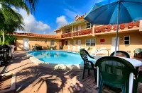 Hollywood Beach Hotels - Rooftop Pools
