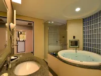 Lake Hotel Hotels in New Taipei City