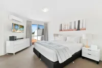 Markham Court Hotel di Broadbeach Waters